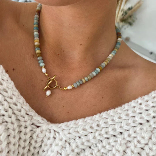 Vintage Goldene Halskette mit Steinen