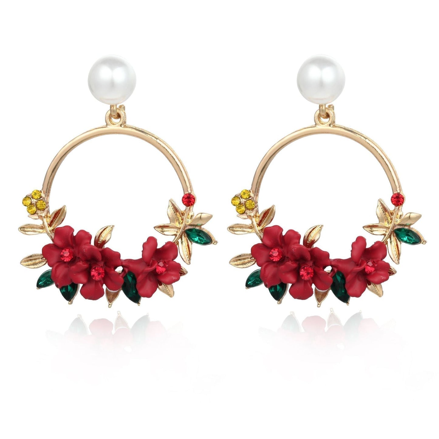 Florale Ohrringe in Loop-Form mit Perle