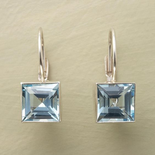 Vintage Ohrringe mit blauem Kristall-Quadrat